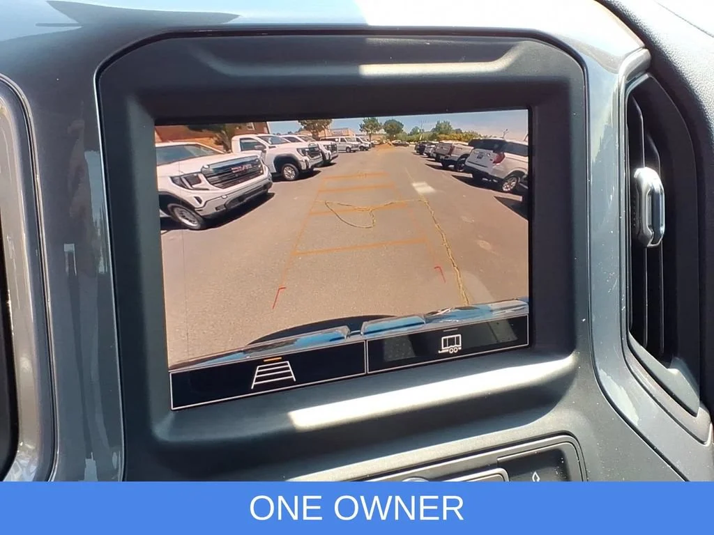 Certified Used 2023 Summit White GMC Pro image 3