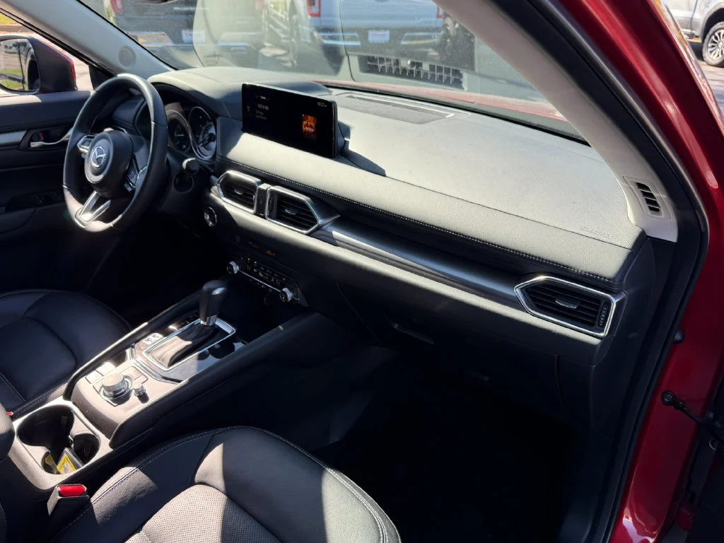 2025 Mazda CX-5 S Preferred package - Photo 18