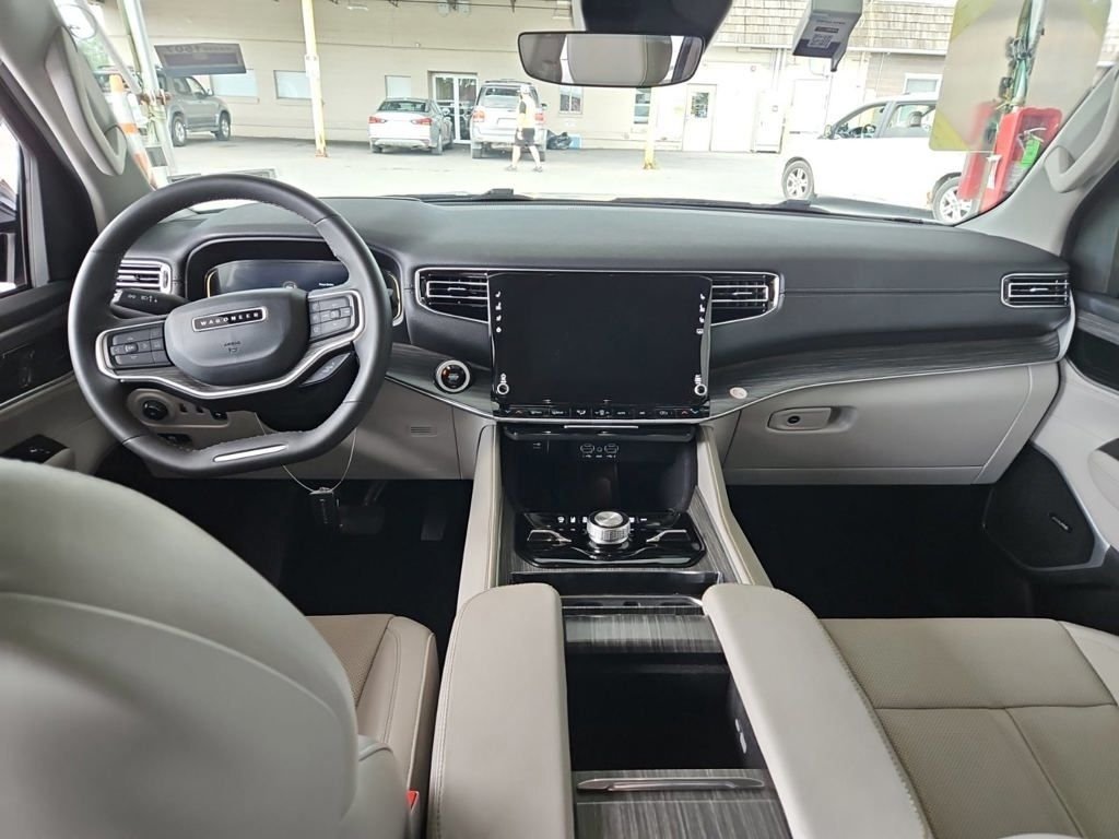 Used 2024 White Jeep Series III image 12