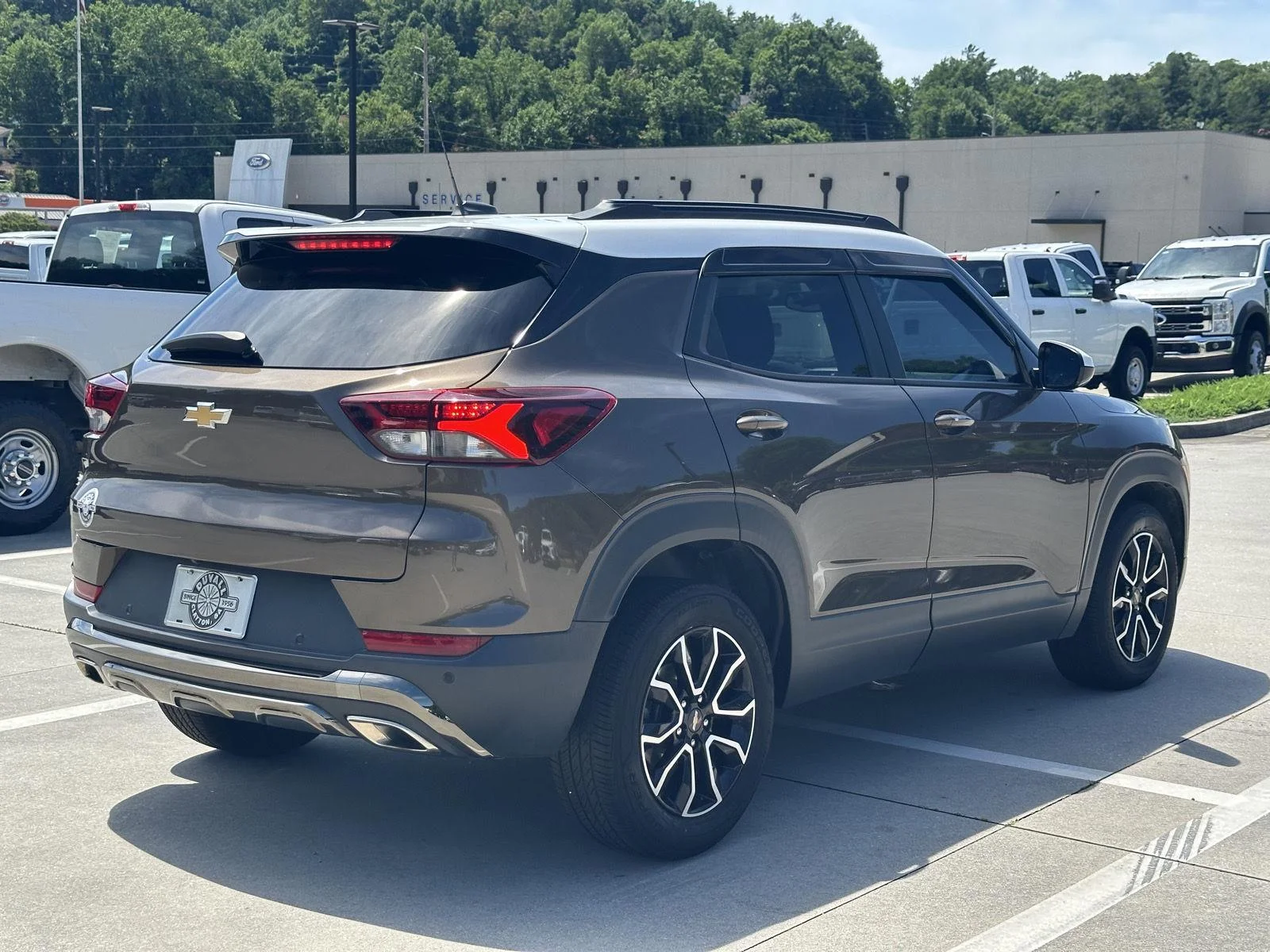 Used 2021 Zeus Bronze Metallic Chevrolet ACTIV image 7