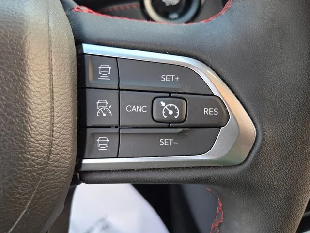 Used 2024 White Jeep Trailhawk image 25