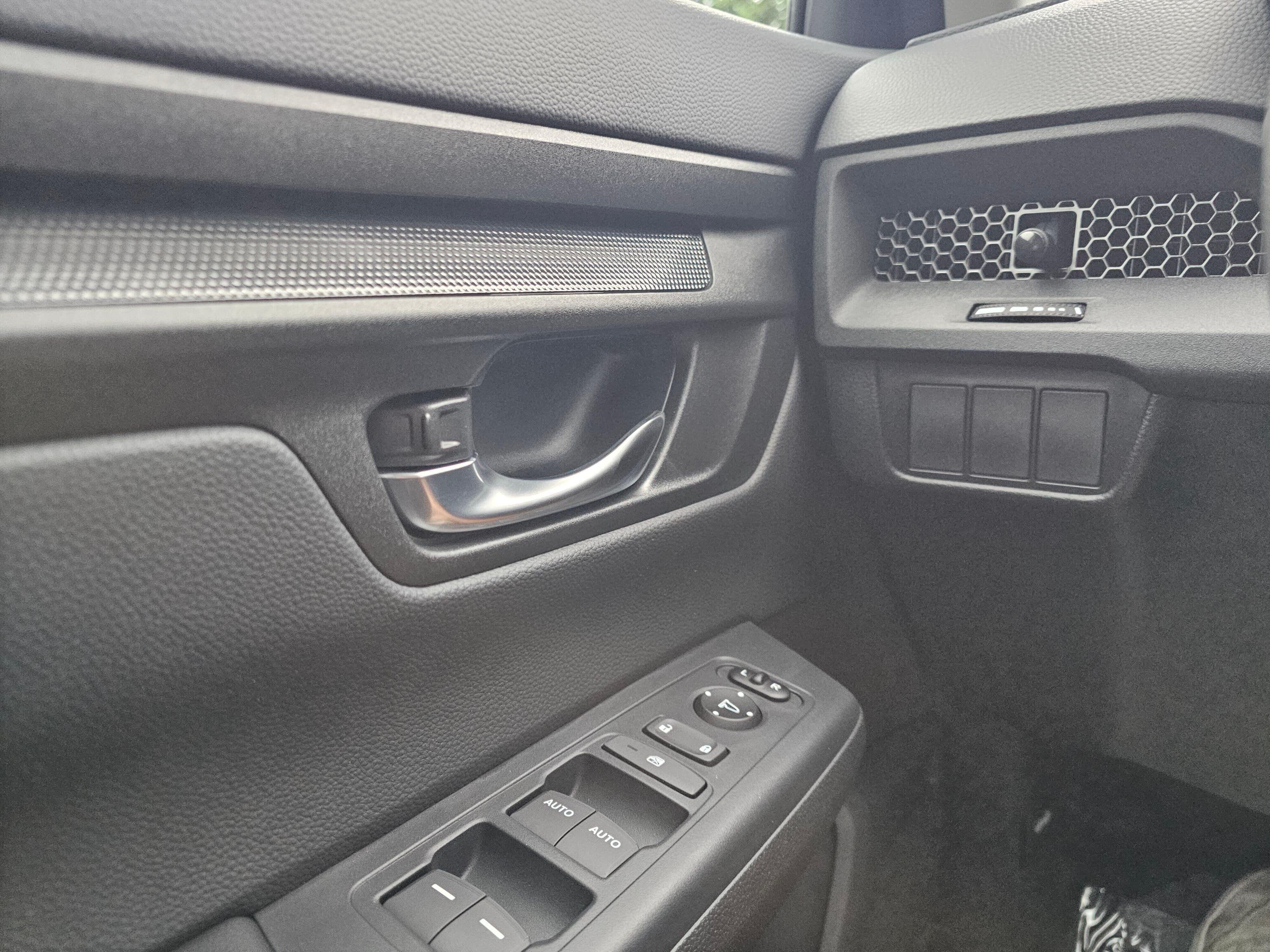 New 2026 Platinum White Pearl Honda EX image 31