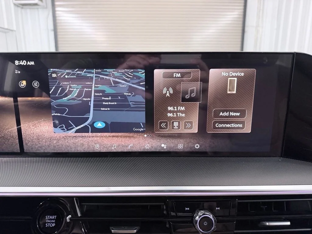 New 2027 RADIANT WHITE INFINITI Luxe 2WD image 26