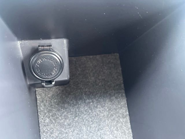 Used 2020 Silver Subaru Limited image 39