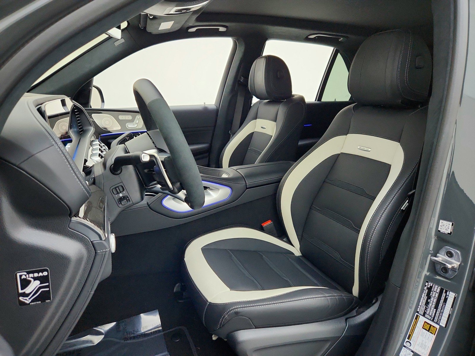 New 2026 MANUFAKTUR Silicon Grey Mercedes-Benz AMG® GLE 63 S 4MATIC+ SUV image 17