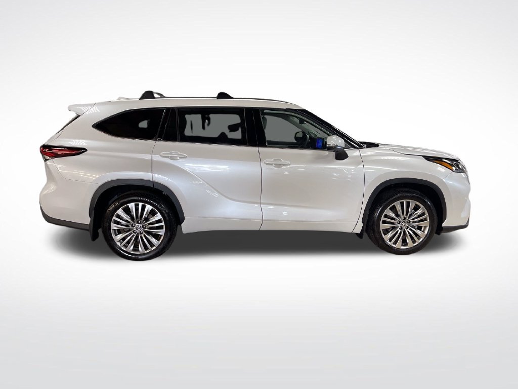 Used 2026 Beige Toyota Platinum image 6