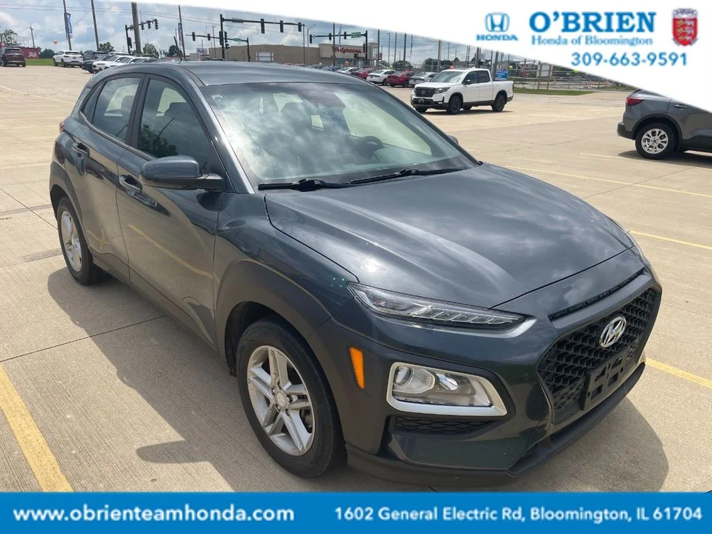 Used 2020 Thunder Gray Hyundai SE image 1