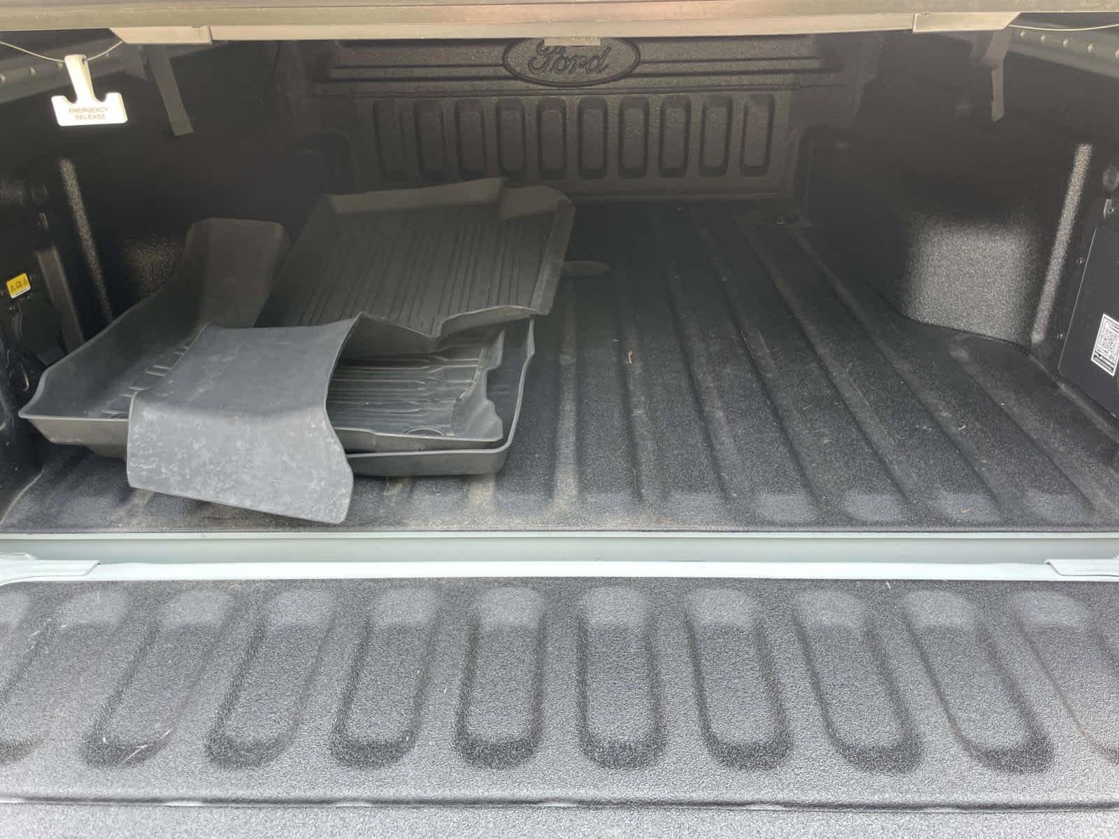Used 2022 Cactus Gray Ford Lariat image 25