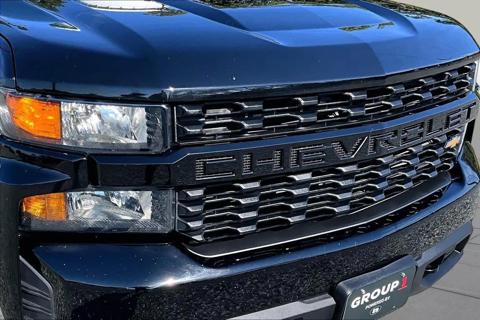 Used 2022 Black Chevrolet Custom image 30