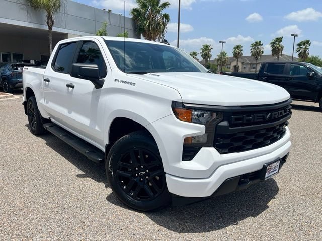 Used 2025 Summit White Chevrolet Custom image 1