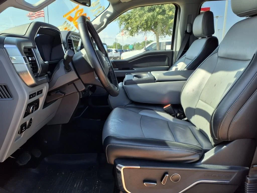 Used 2021 White Ford Lariat image 4