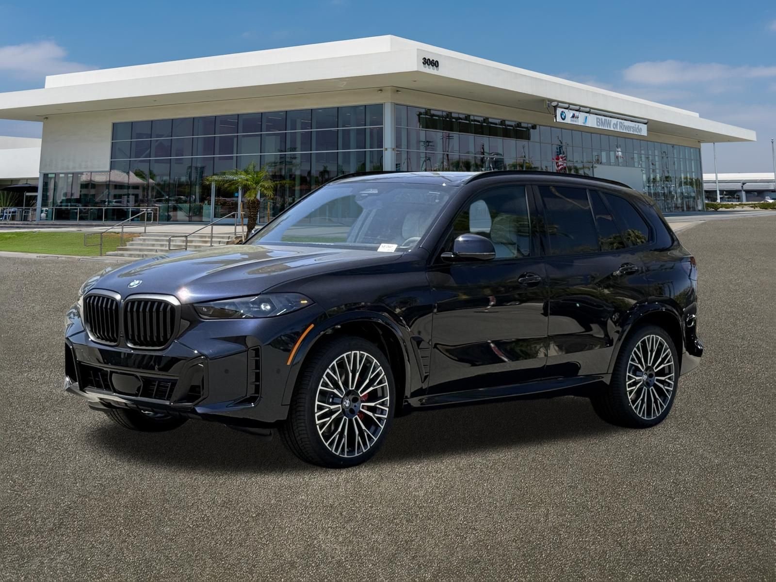 New 2026 Carbon Black Metallic BMW sDrive40i image 4