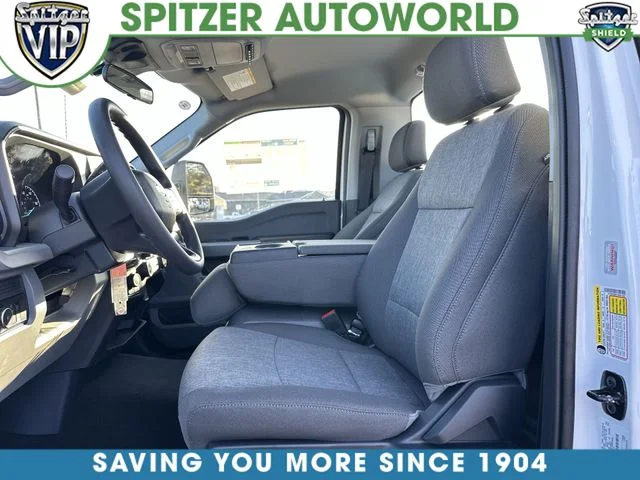New 2026 Oxford White Ford F-250® XL image 15