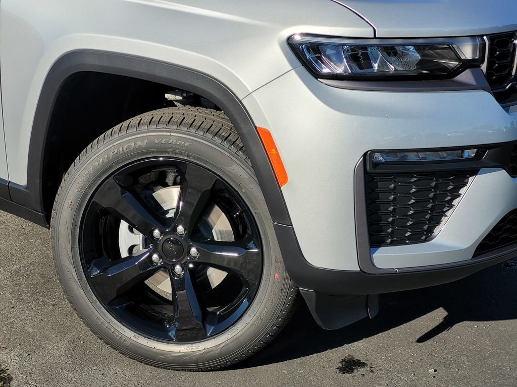 New 2026 Silver Zynith Jeep Limited image 5