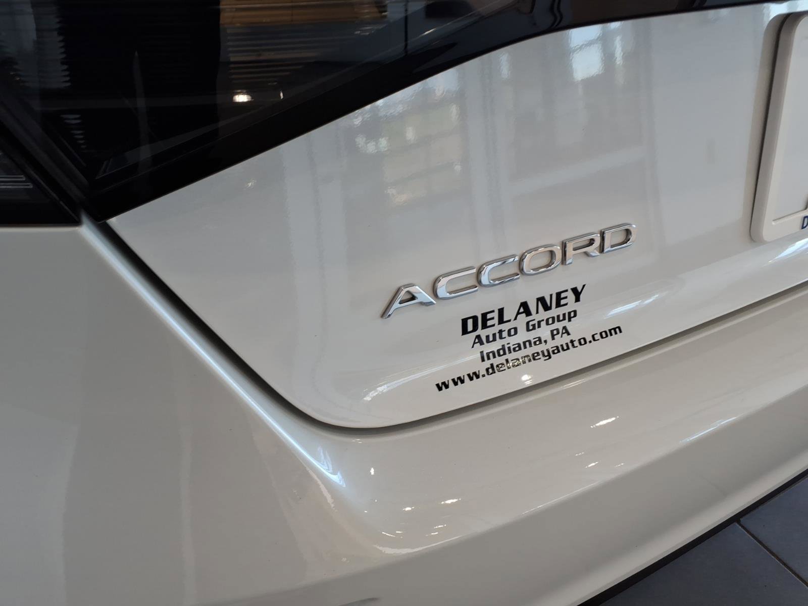 2025 Honda Accord SE - Photo 17