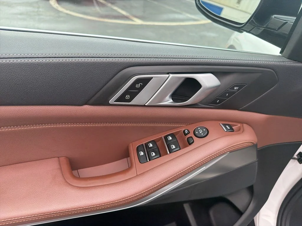 Certified Used 2019 Mineral White Metallic BMW xDrive40i image 20