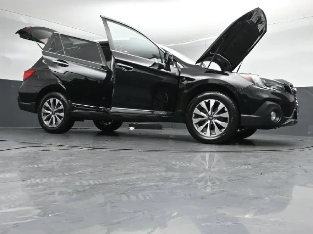 Used 2019 Crystal Black Silica Subaru 2.5i image 54