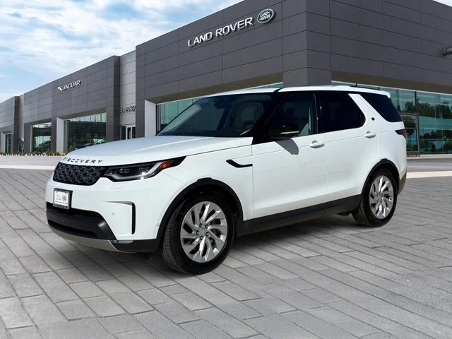 Used 2025  Land Rover S image 1