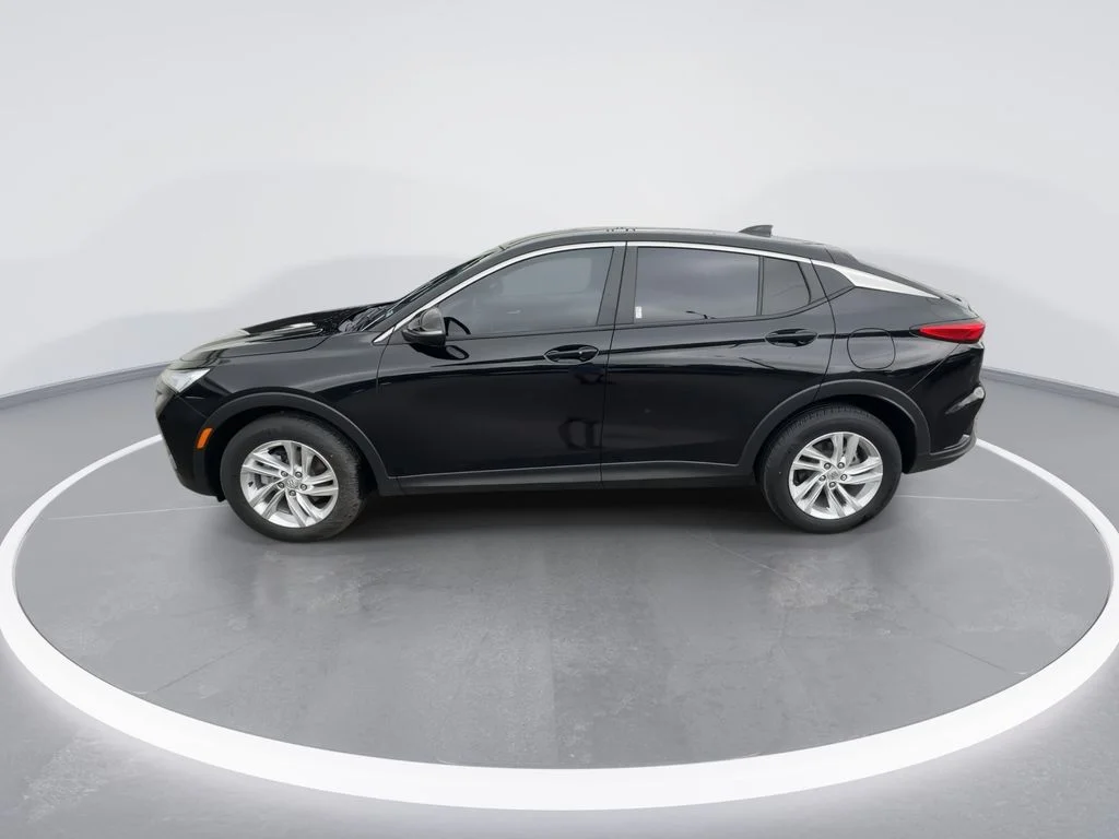 Used 2024 Black Buick Preferred image 5