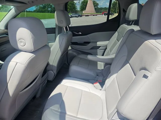 Used 2021 CAYENNE RED TINTCOAT GMC SLT image 24