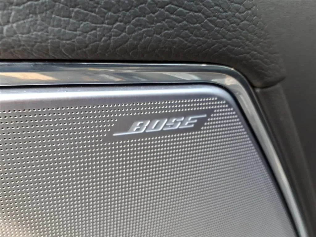 Used 2024 Onyx Black GMC Denali image 6