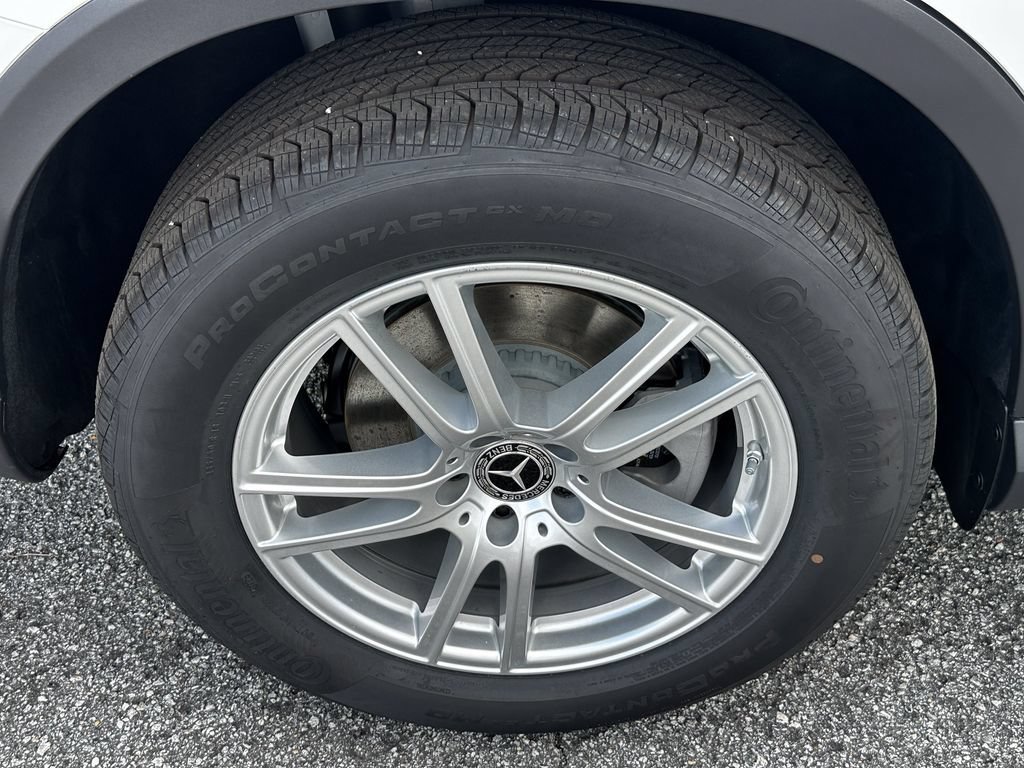 New 2026 Polar White Mercedes-Benz GLC 300 image 58