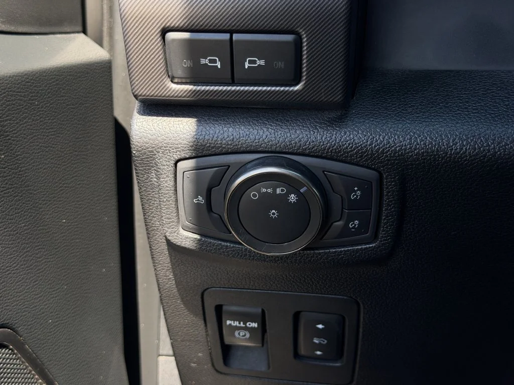 Used 2020 White Ford Raptor image 22