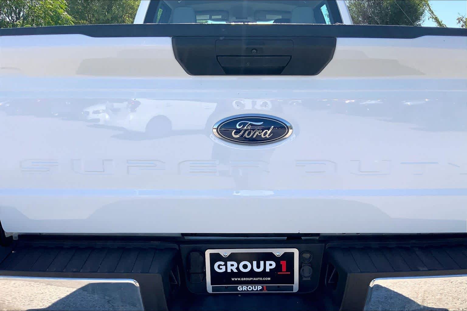 Used 2024 Oxford White Ford XL image 10