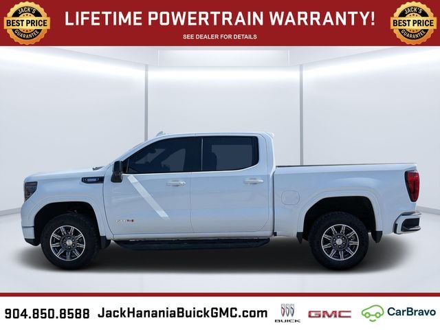 Used 2024 White GMC AT4 image 6