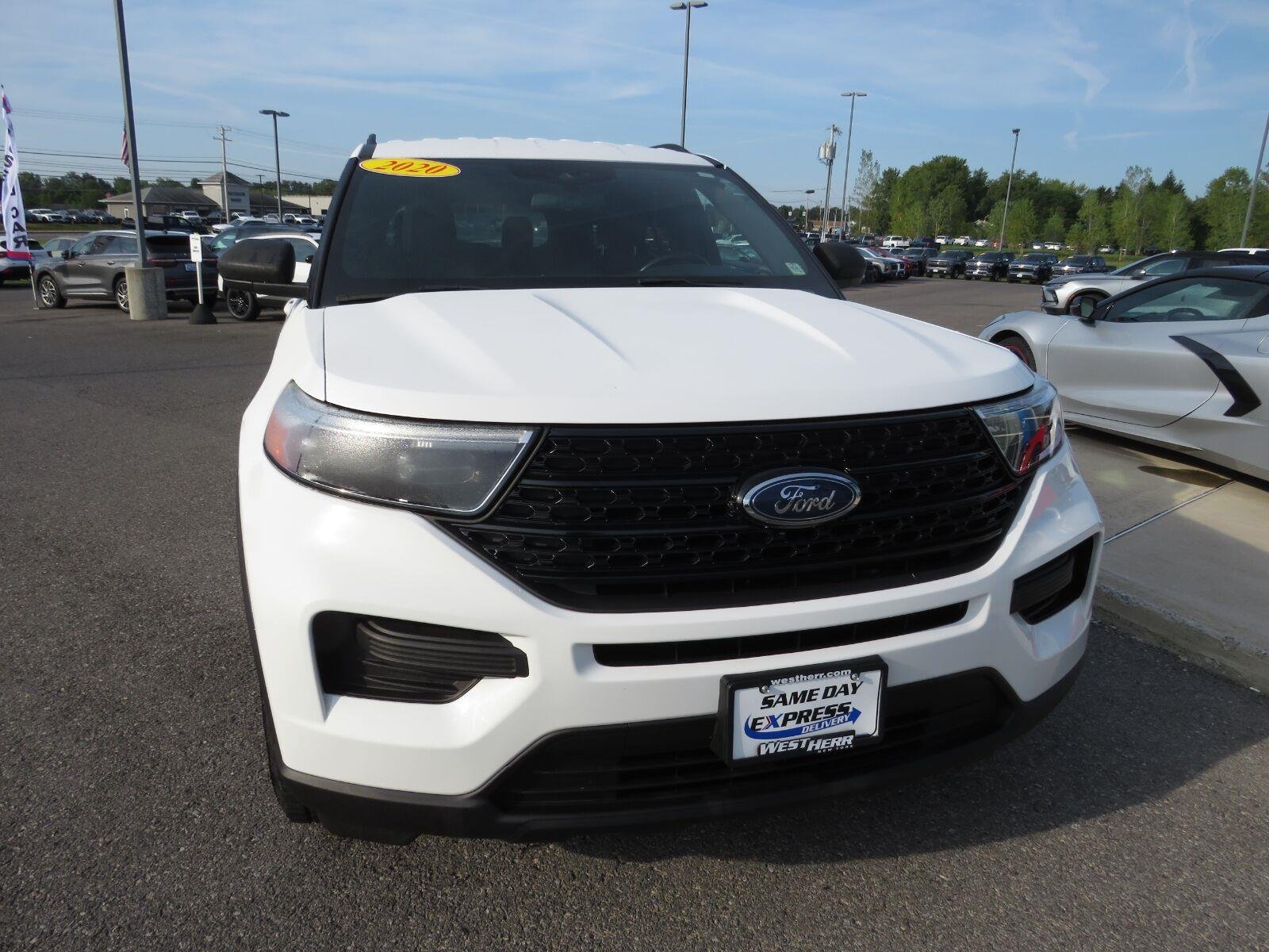 Used 2020 Oxford White Ford XLT image 4