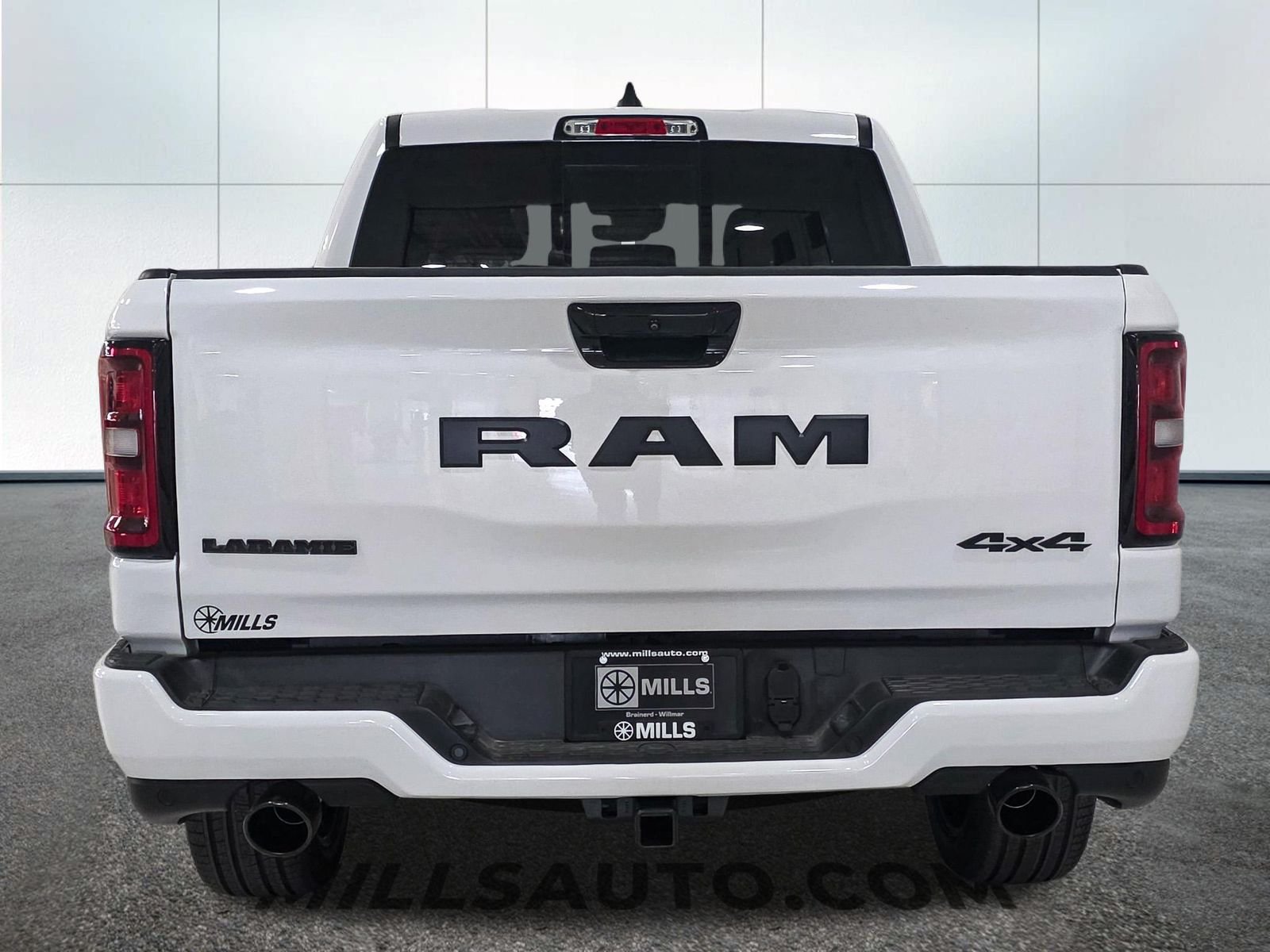 2026 RAM 1500 Laramie - Photo 6