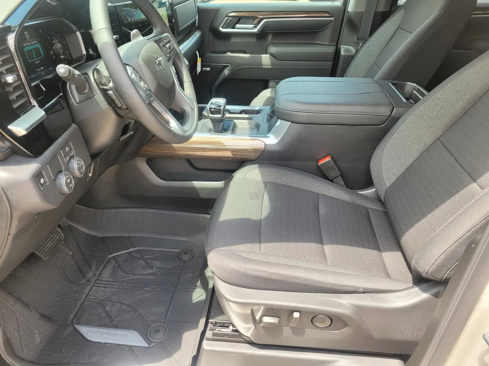 2026 Chevrolet Silverado 1500 RST - Photo 14