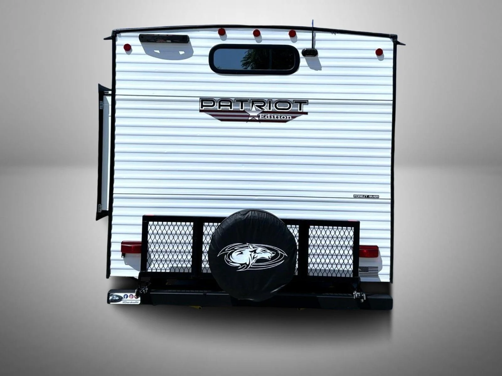 Used 2025 White Forest River Patriot Edition image 6