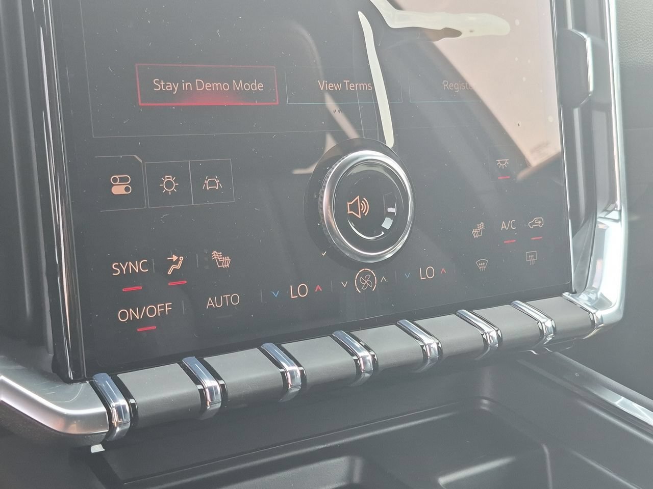 2026 GMC Acadia Elevation - Photo 11
