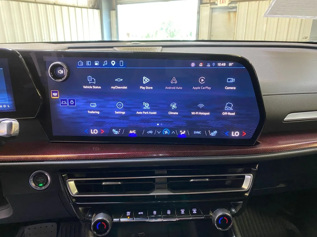 Used 2026 Blue Chevrolet Z71 image 40