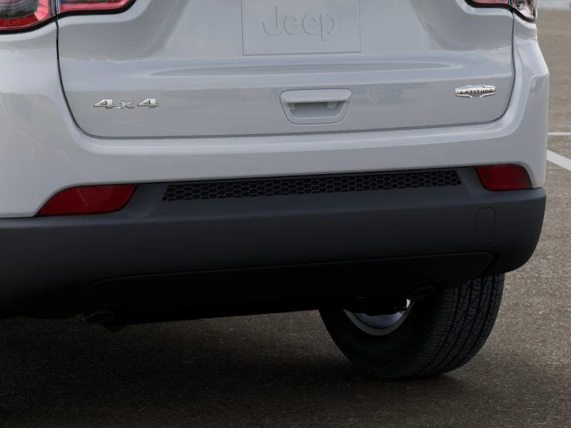 New 2026 Bright White Clear-Coat Exterior Paint Jeep Latitude image 14