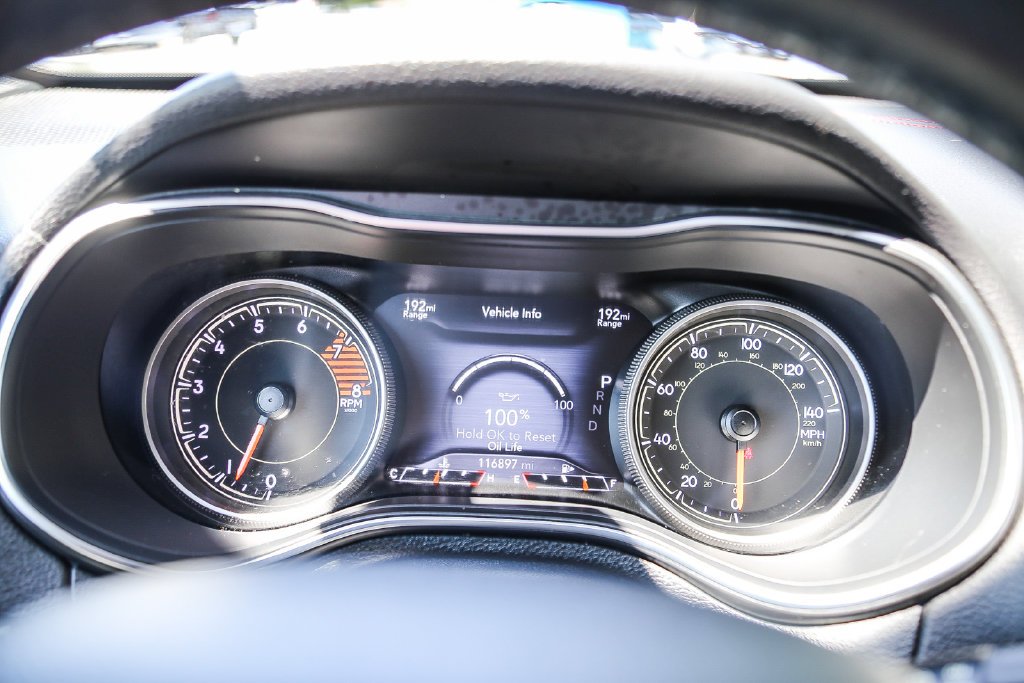 Used 2019 Crystal Metallic Jeep Trailhawk image 23