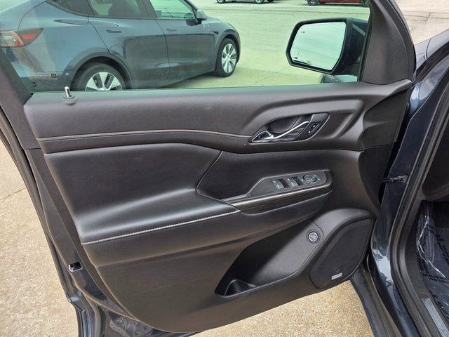 Used 2019 Dark Sky Metallic GMC SLT image 22