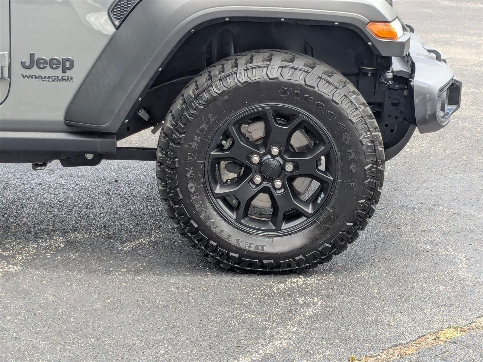 Used 2022 Sting-Gray Clearcoat Jeep Unlimited Willys Sport image 10