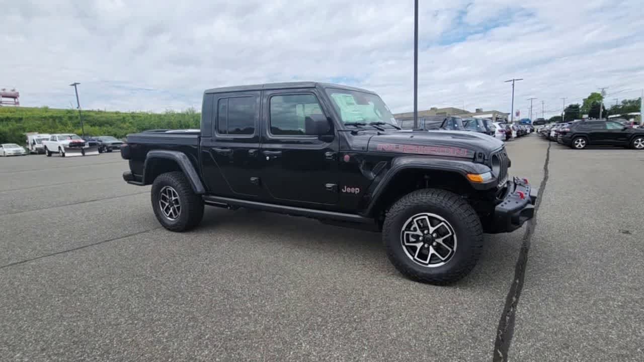 New 2026 Black Clearcoat Jeep Rubicon X image 2