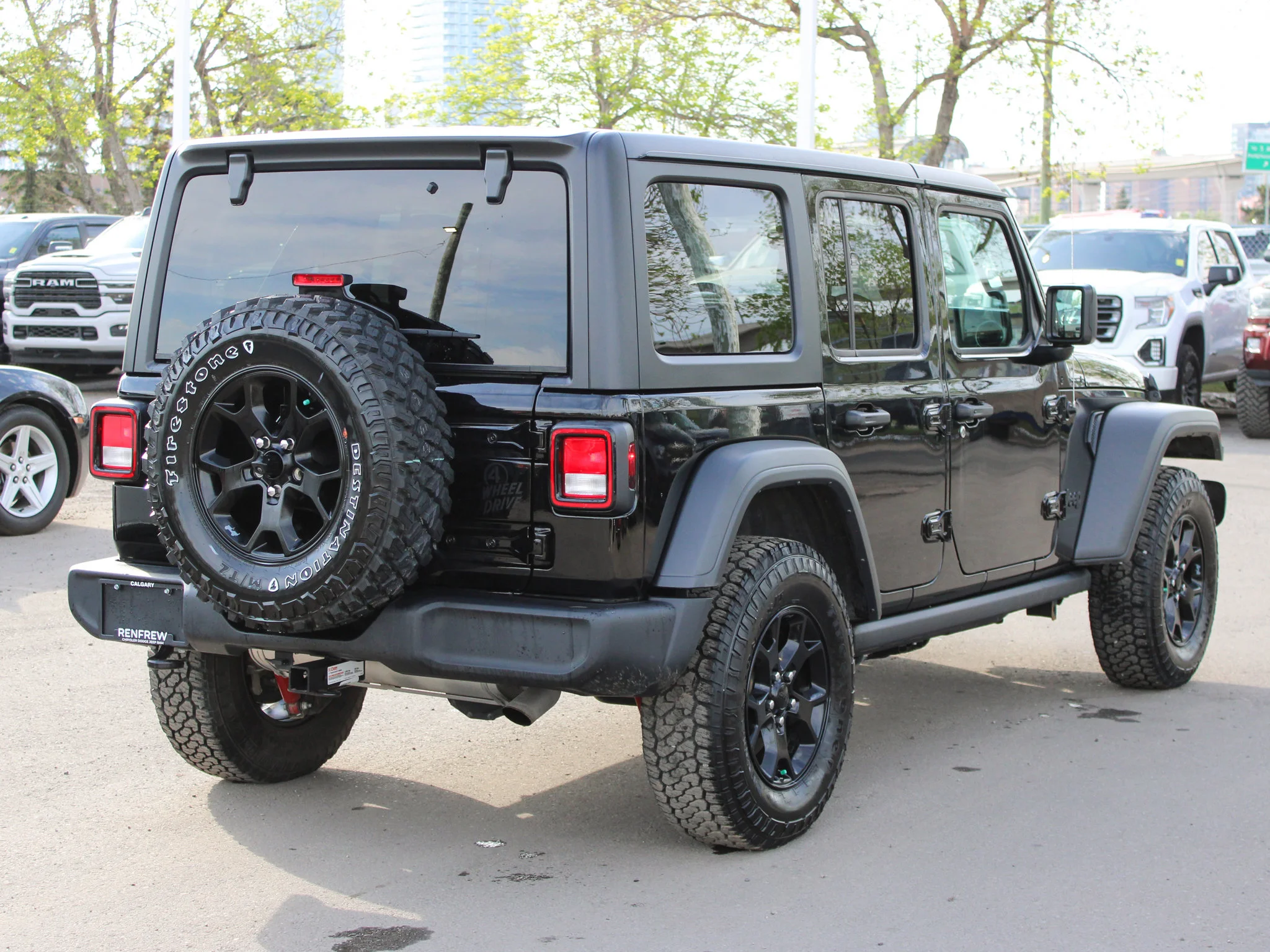 Certified Used 2023 Black Jeep Willys * No Accidents | Manual | V6 | Heated Seats | Apple CarPlay | Backup Camera | Alpine image 16