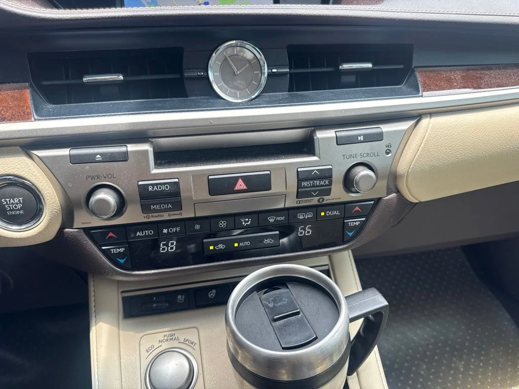 Used 2017 Red Lexus 350 image 18