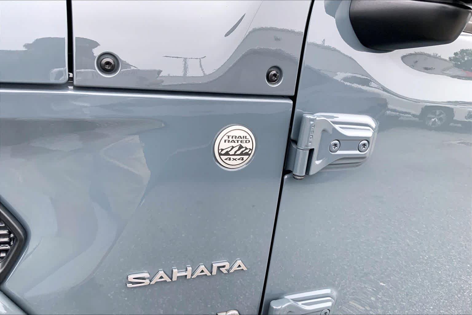 Used 2024 Anvil Clear Coat Jeep Sahara image 30