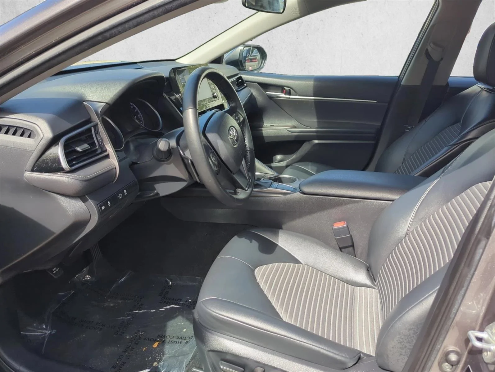 Used 2023 Predawn Gray Mica Toyota SE image 10