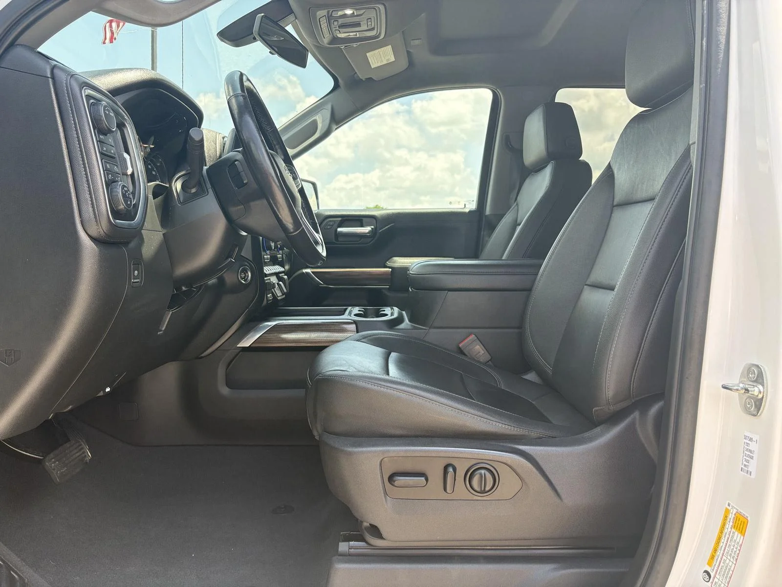 Used 2021 Summit White Chevrolet LT Trail Boss image 11