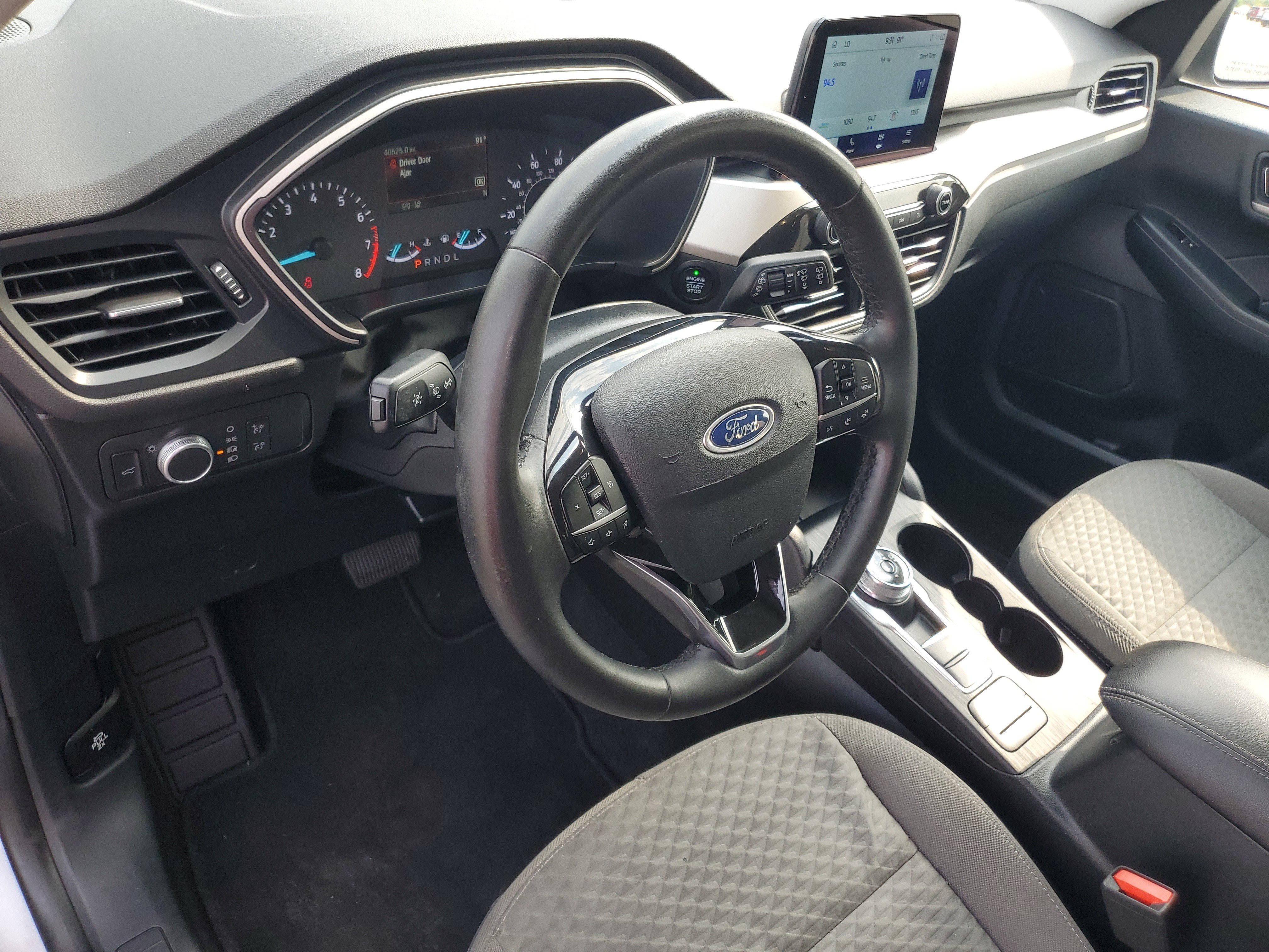 Used 2022 Silver Ford SE image 15
