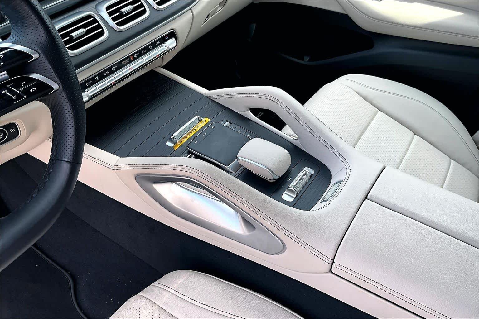 Used 2025 Polar White Mercedes-Benz GLS 450 image 17