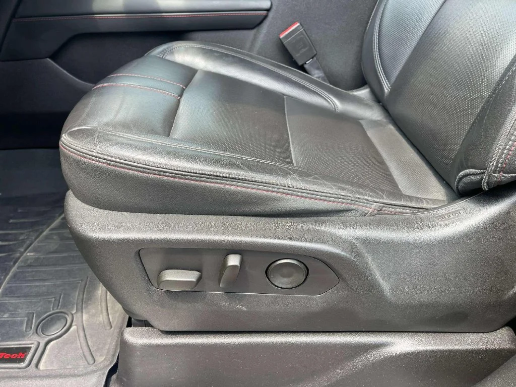 Used 2021 Satin Steel Metallic Chevrolet RST image 28