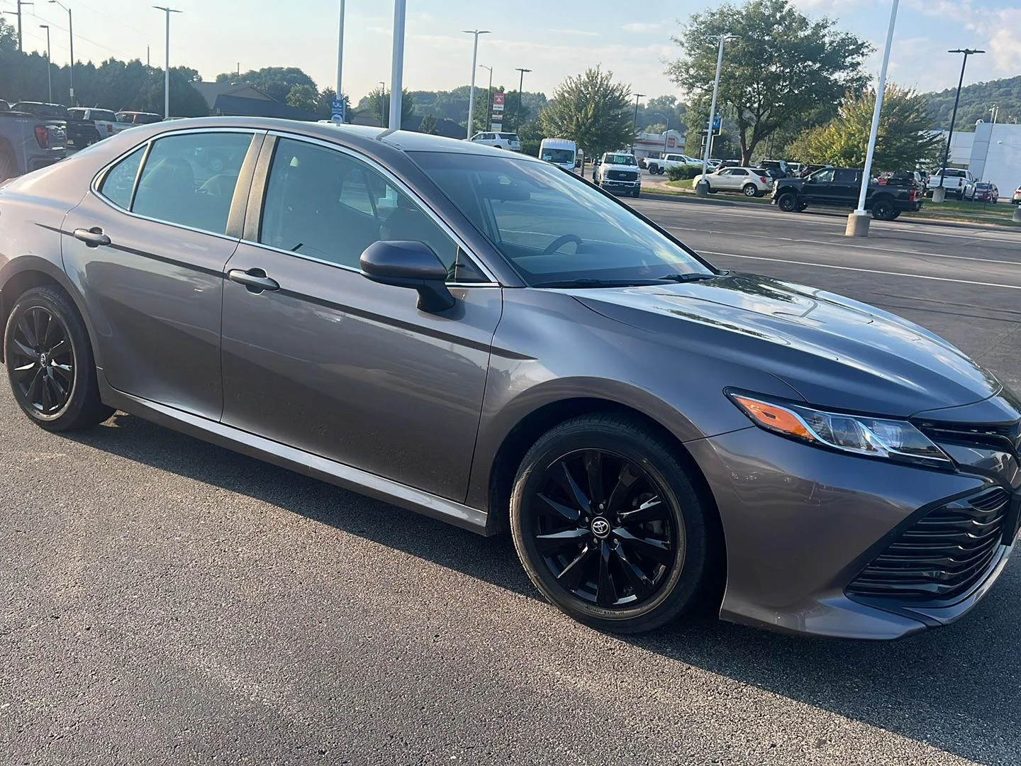 Used 2018 Predawn Gray Mica Toyota LE image 2