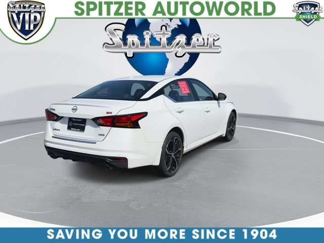 Used 2023 White Nissan 2.5 SR image 9